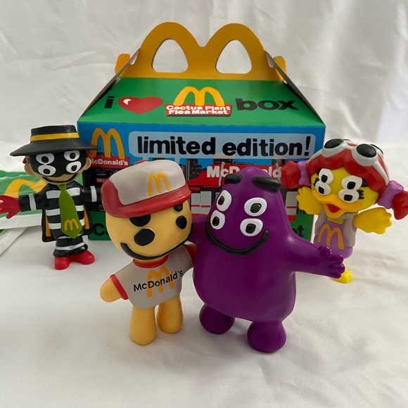 CPFM McDonalds Happy Meal Friends - Picture 4 of 14